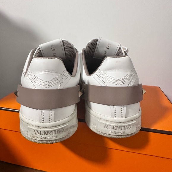 Valentino Runners - Picture 4 of 4